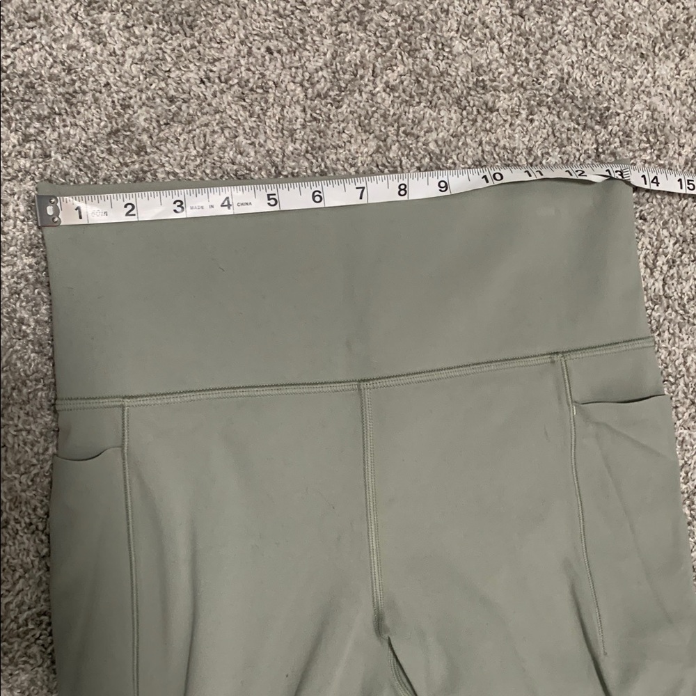 Athleta Salutation Stash Green 7/8 Leggings - Picture 9 of 9